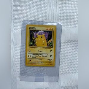 RARE Pikachu 58/102 LP Yellow Cheeks Base Set Pokemon Card WOTC 1999